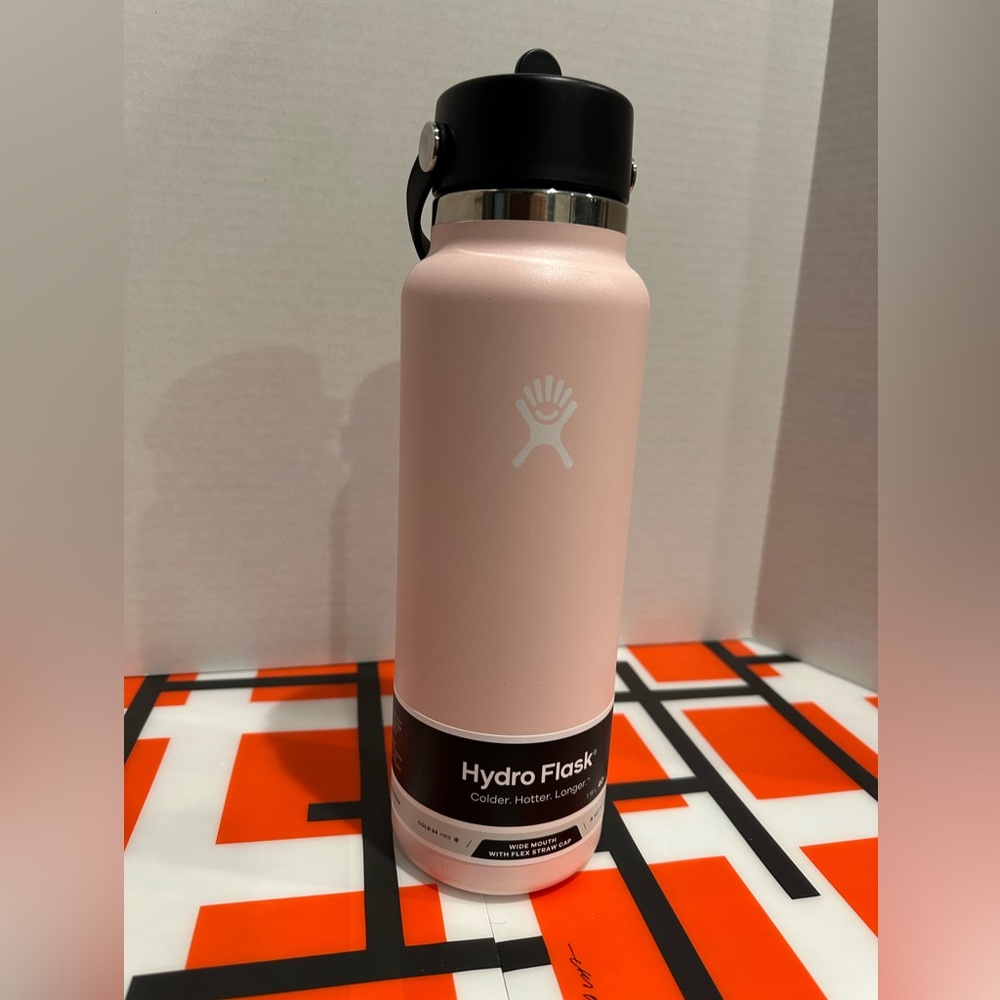 Hydro Flask 32oz Wide Mouth Flex Straw Bottle- Brand NEW!